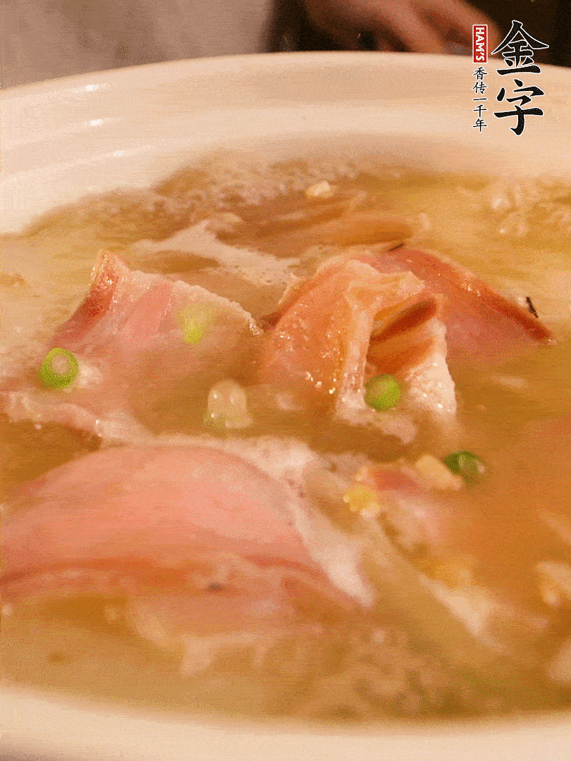 最后撒點(diǎn)蔥花。