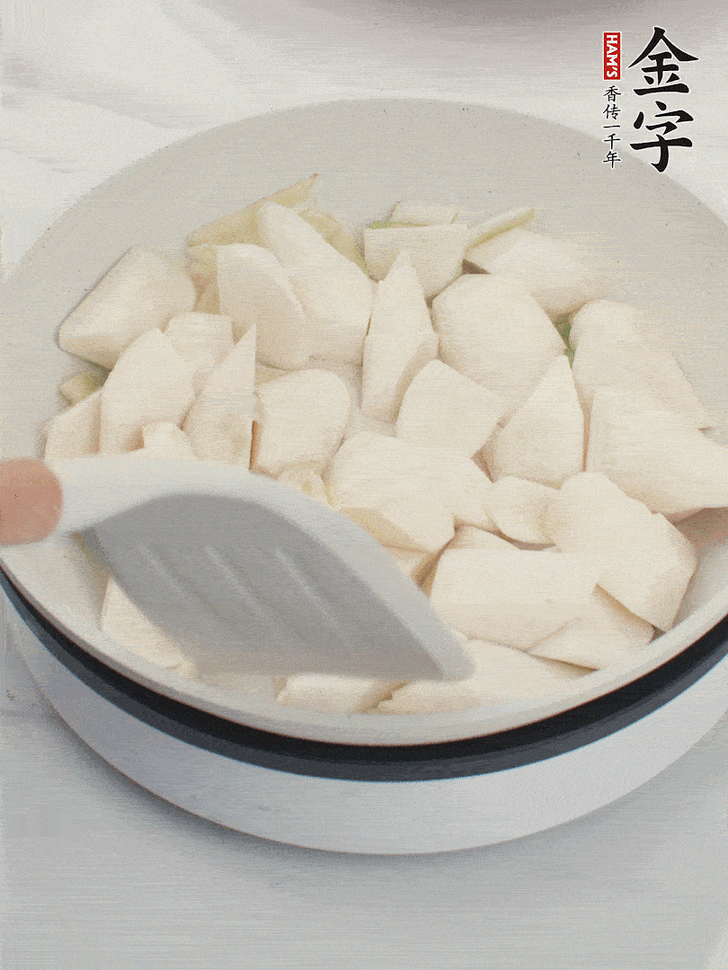 加茭白煸炒。